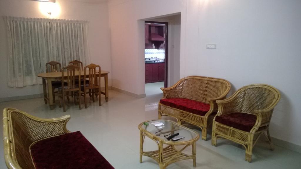 Indeevaram Apartments Kovalam Δωμάτιο φωτογραφία